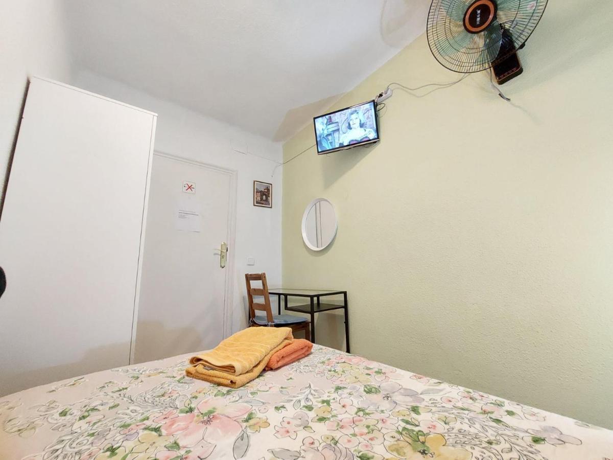 Homestay Olivos มาดริด ภายนอก รูปภาพ